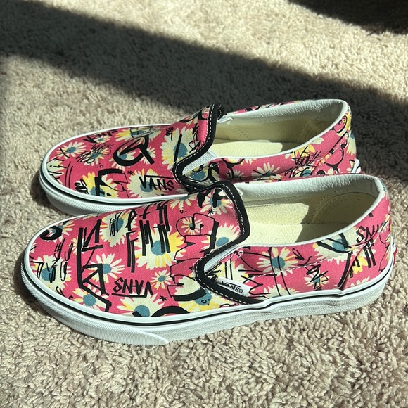 Classic Slip On Vans (Vans Crew) Floral/Black - Picture 2 of 3